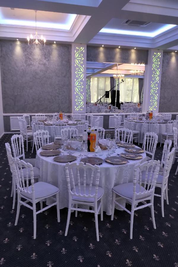Hotel Padesul Făget 외부 사진