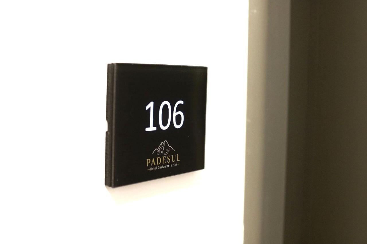 Hotel Padesul Făget 외부 사진