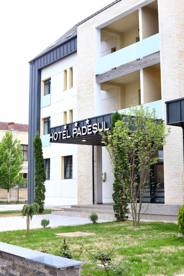 Hotel Padesul Făget 외부 사진