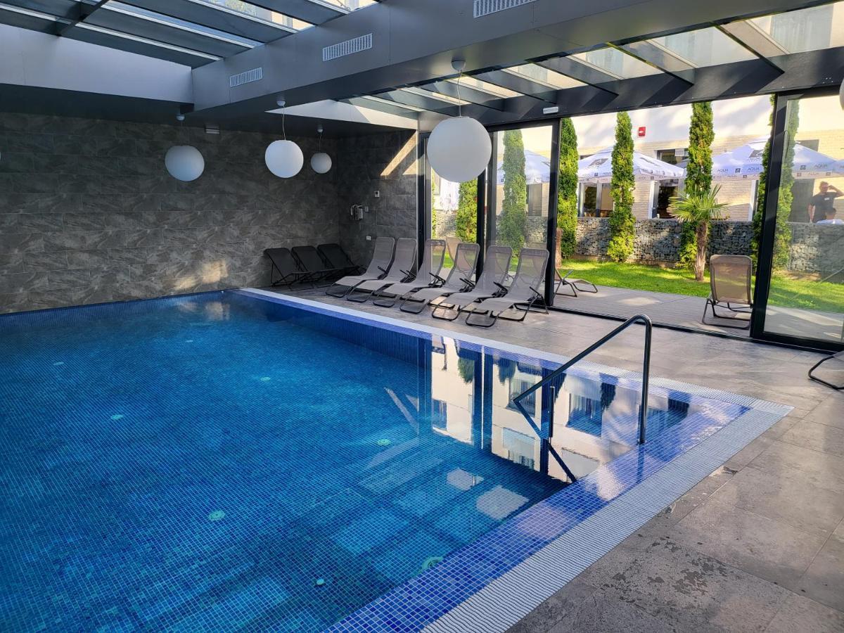 Hotel Padesul Făget 외부 사진