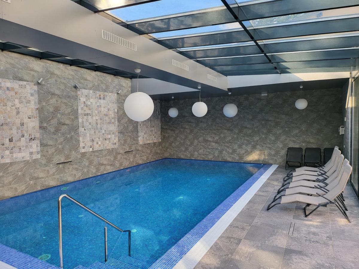 Hotel Padesul Făget 외부 사진